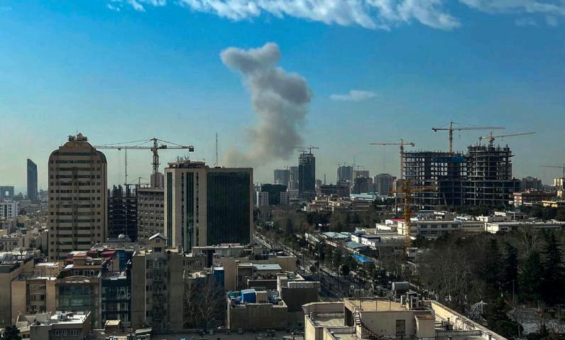 以色列国防部长卡茨2月28日宣布对伊朗发动先发制人打击后，以色列军方说，学校、聚