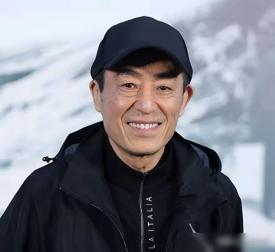 张艺谋上热搜这天，网友翻出了一个旧片段。

刘浩存试镜《一秒钟》的视频被人截了出