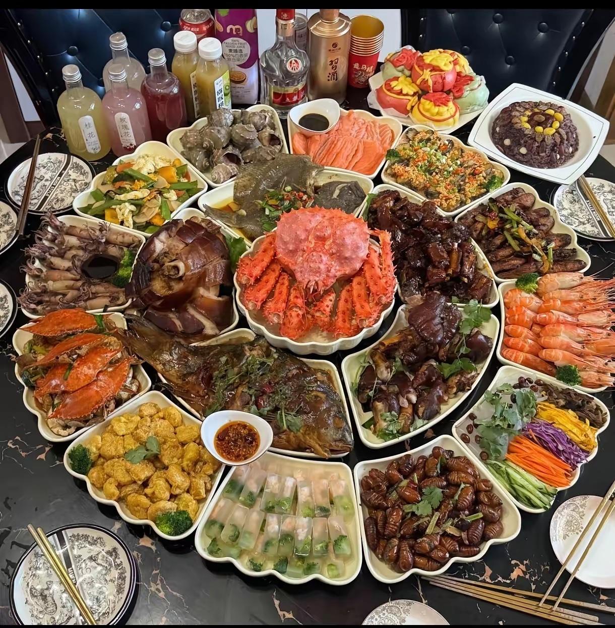 这桌菜在浙江温州至少要200元吧