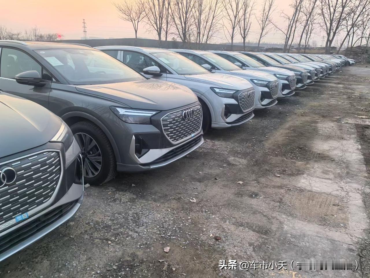 奥迪的电车和奔驰的电车一样，都没有市场。目前豪华车里电车卖的相对好一点的，就是宝