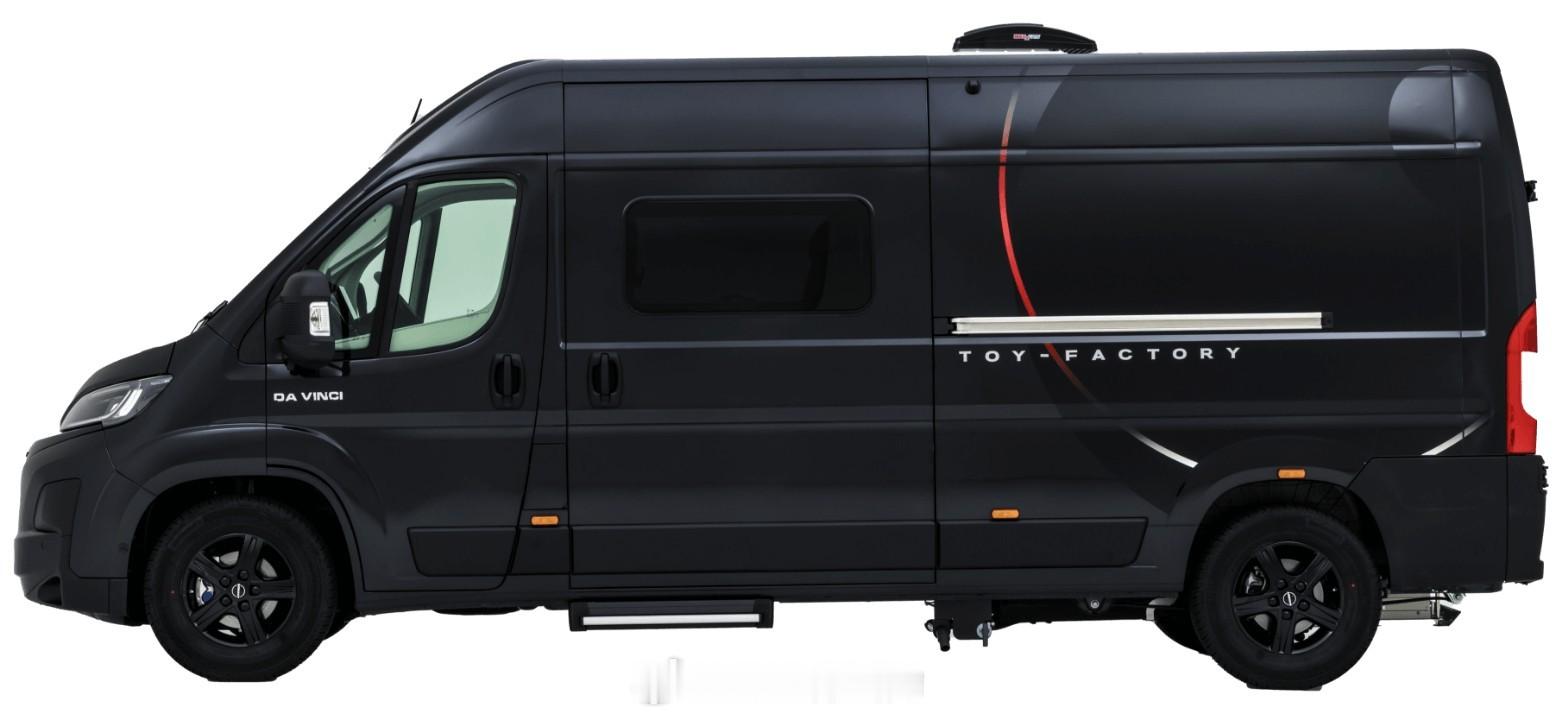 整个银河系限量5台的达斯维达联名版菲亚特Ducato……是日本房车厂牌出的？是的