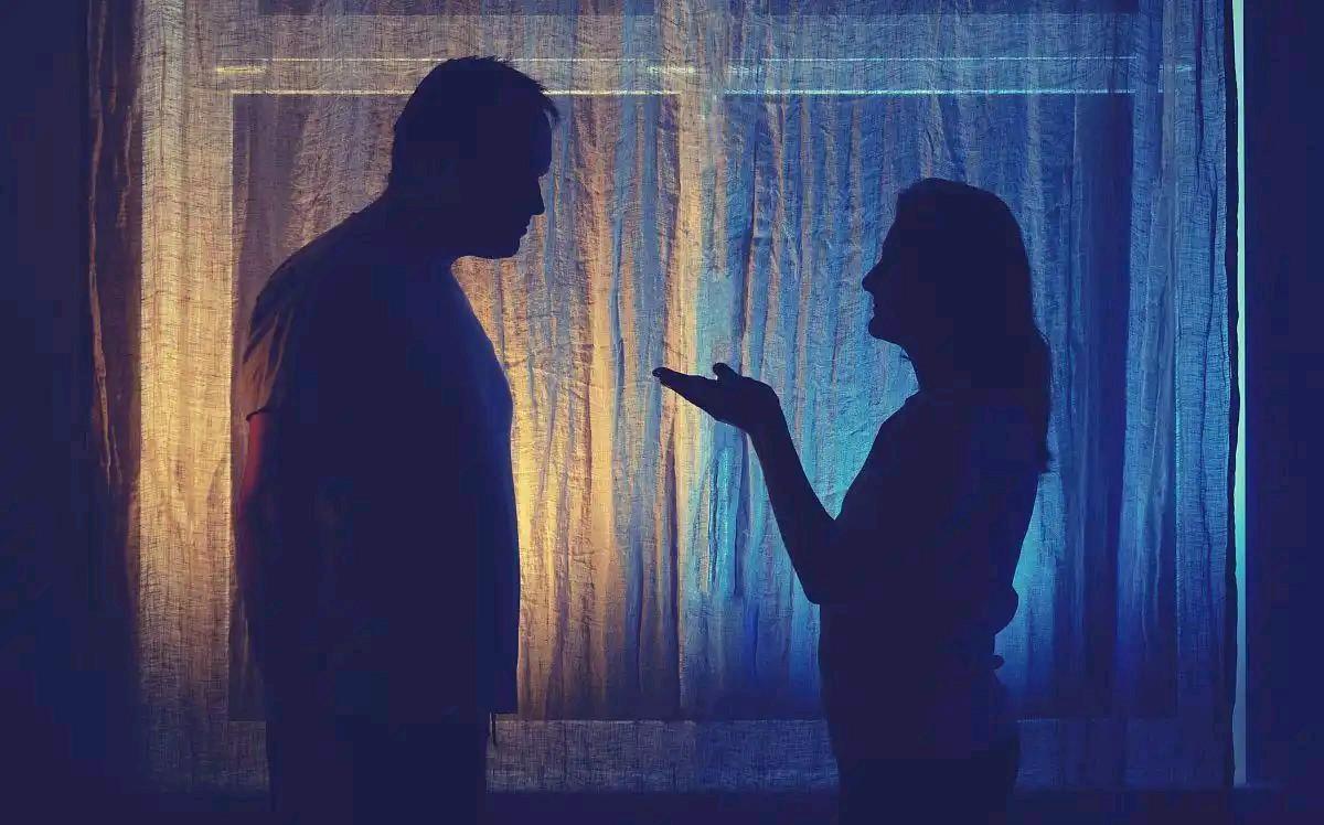  婚外情的千万馈赠泡汤了！男子出轨赠情人1900万，妻子维权获返1400万
 