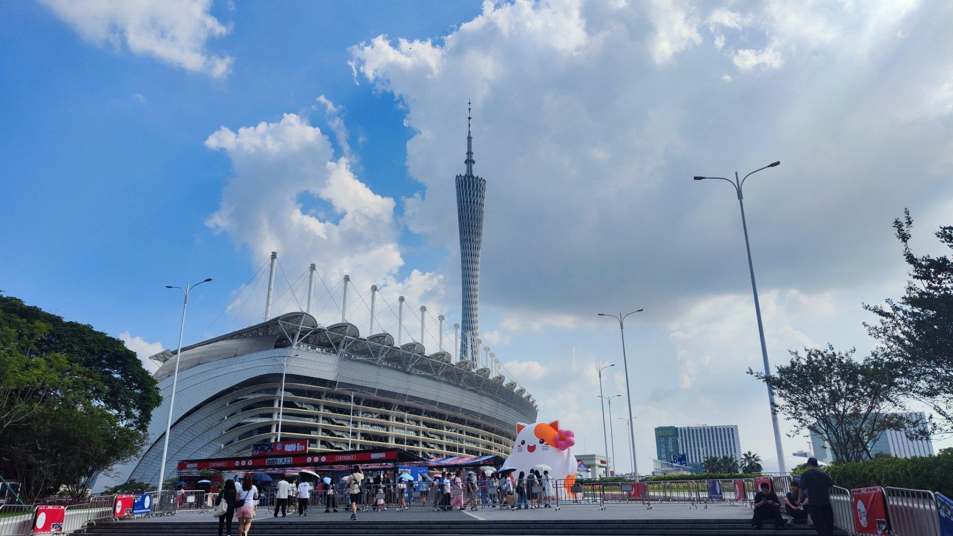 重度咖啡人必来。但是要被热死在十月中下旬的广州  ​​​