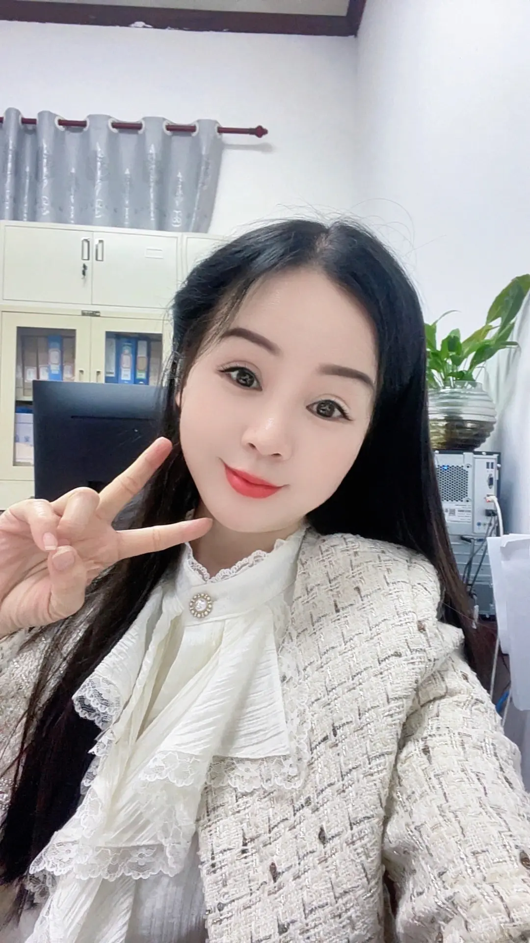 本年度的牛马生涯正式杀青，最后一班岗已站好，打工模式切换为过年模式。跟...