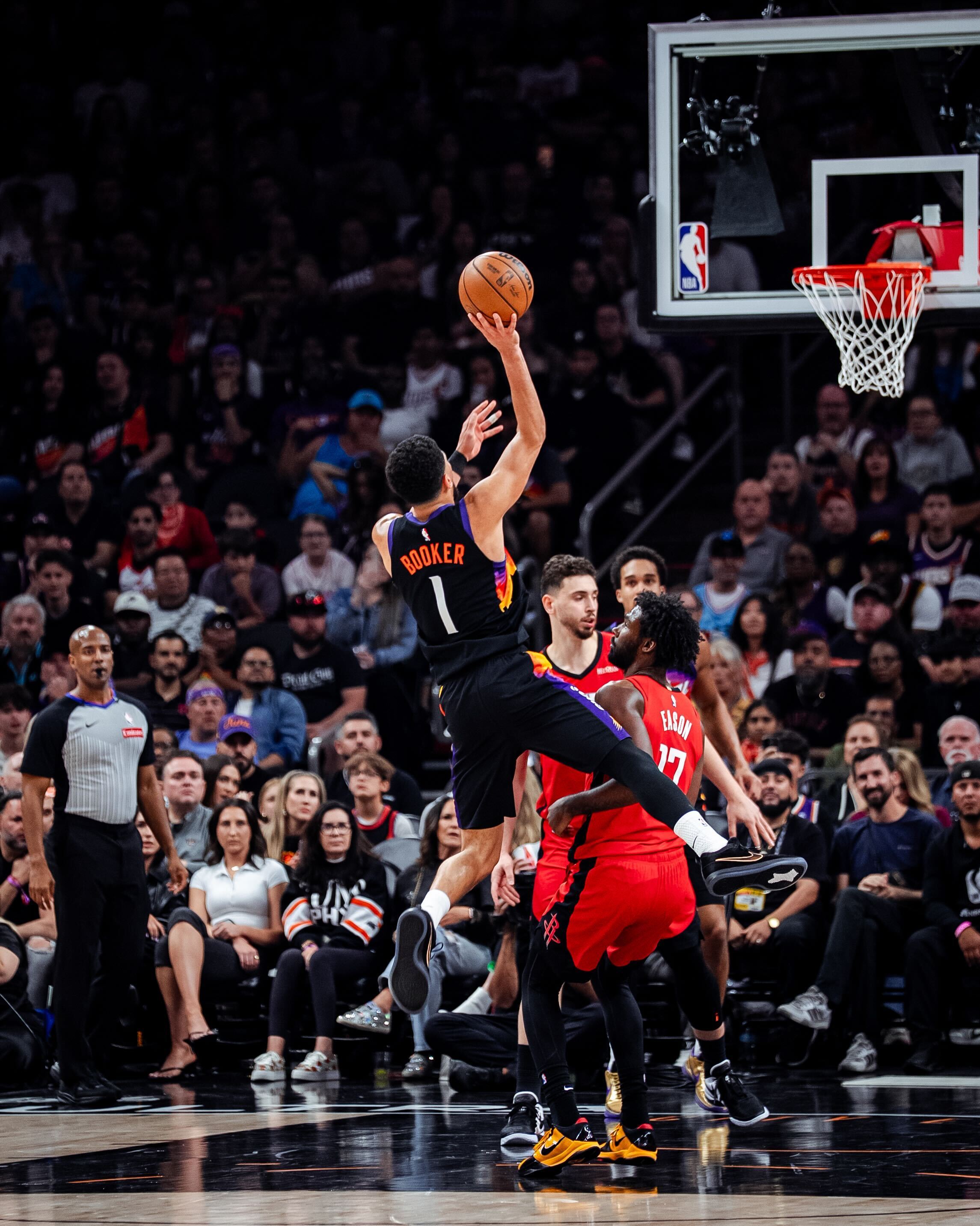 📊布克本场数据：31分4篮板8助攻菲尼克斯太阳 ｜旭日东升 ｜火箭vs太阳