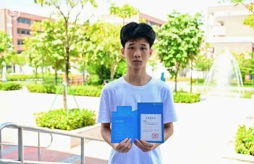 【中职校长回应699分男生是否浪费分：提前锁定本科院校，很明智的决定】699分改