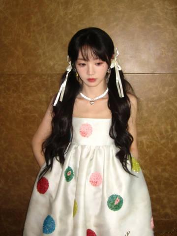 田曦薇抓娃娃痛包 田曦薇抓娃娃就像开启了快乐开关，娃娃一个接一个进痛包，这痛包都