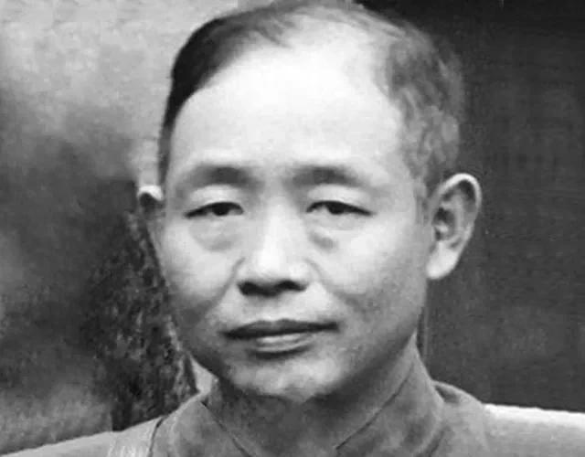 在抗日战争中，没有后台老板支持的地方杂牌军，生存是一个极大的难题。在战场上打得好
