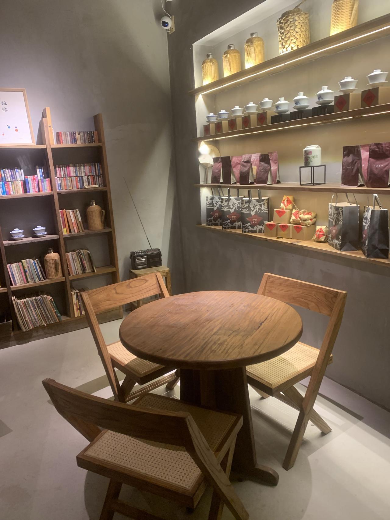 你送给妈妈是为了妈妈好，妈妈送给嫂子，肯定是为了自己过得好….