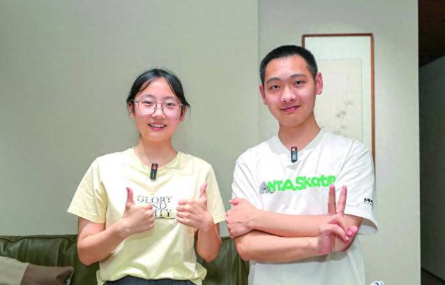 哥哥国防科大，妹妹北大，晋江这对龙凤胎刷屏了！
 
7月，福建晋江一中一对龙凤胎