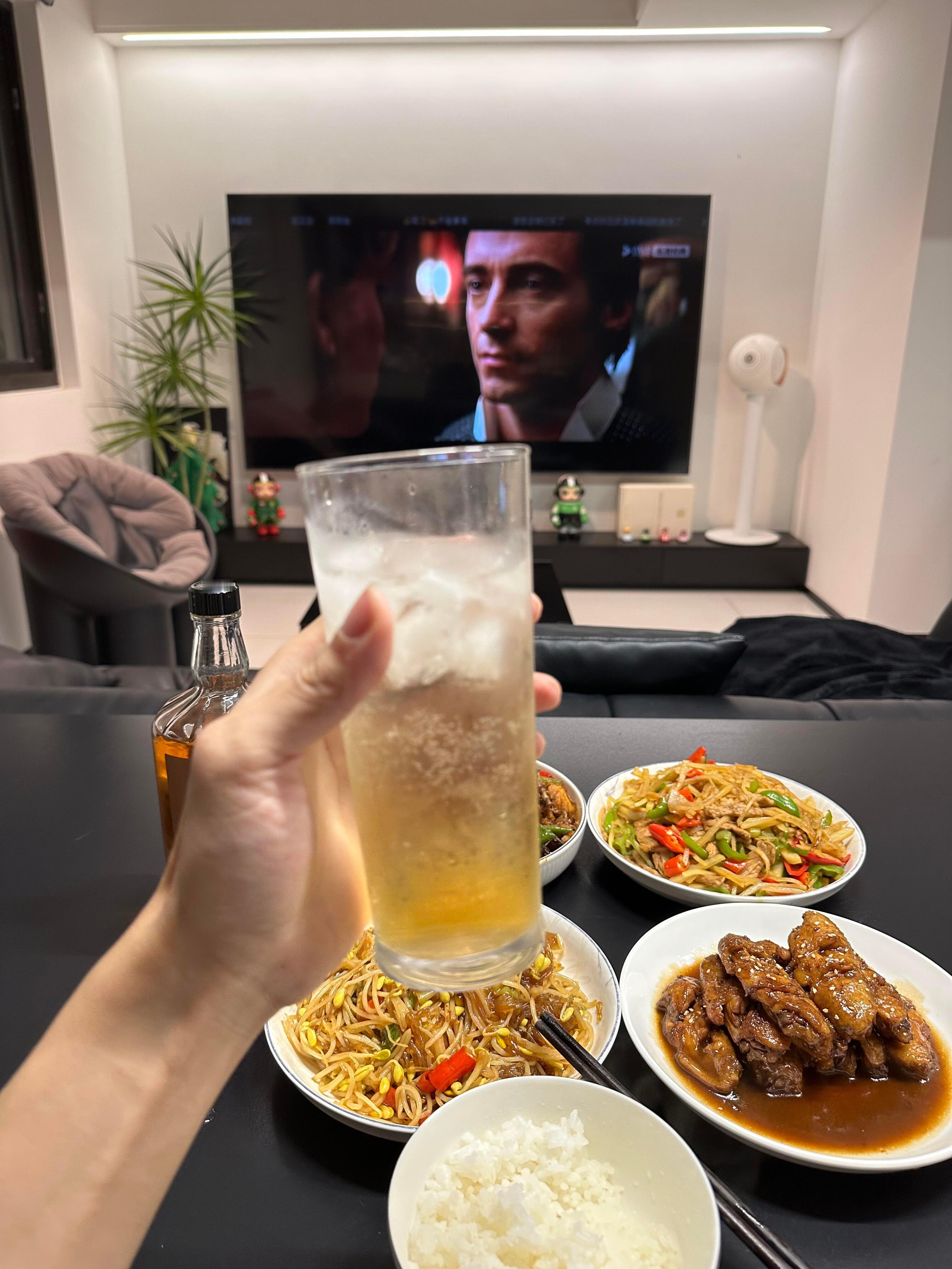 人生的快乐,就是守好自己的节奏,过好自己的生活,知足于当下,温暖于日常。 