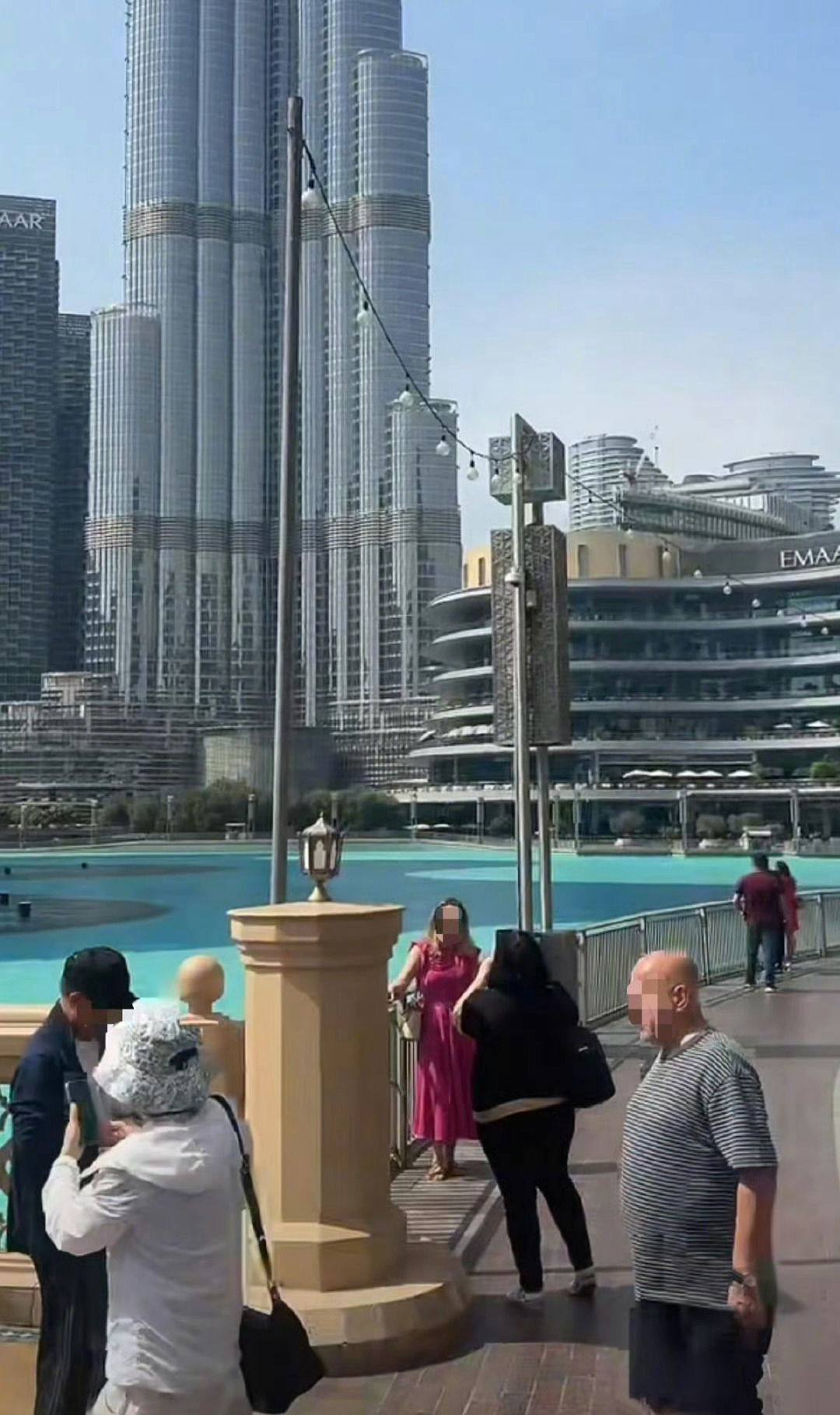 滞留迪拜中国游客遭遇酒店涨价中东局势突变，中国游客滞留迪拜已够焦虑，部分酒店趁机