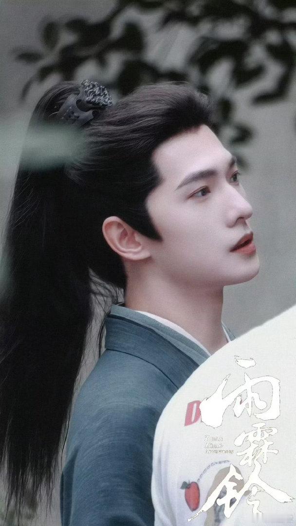 杨洋雨霖铃巨幅海报杨洋雨霖铃亮相香港国际影视展 香港国际影视展最靓的仔！杨洋展昭