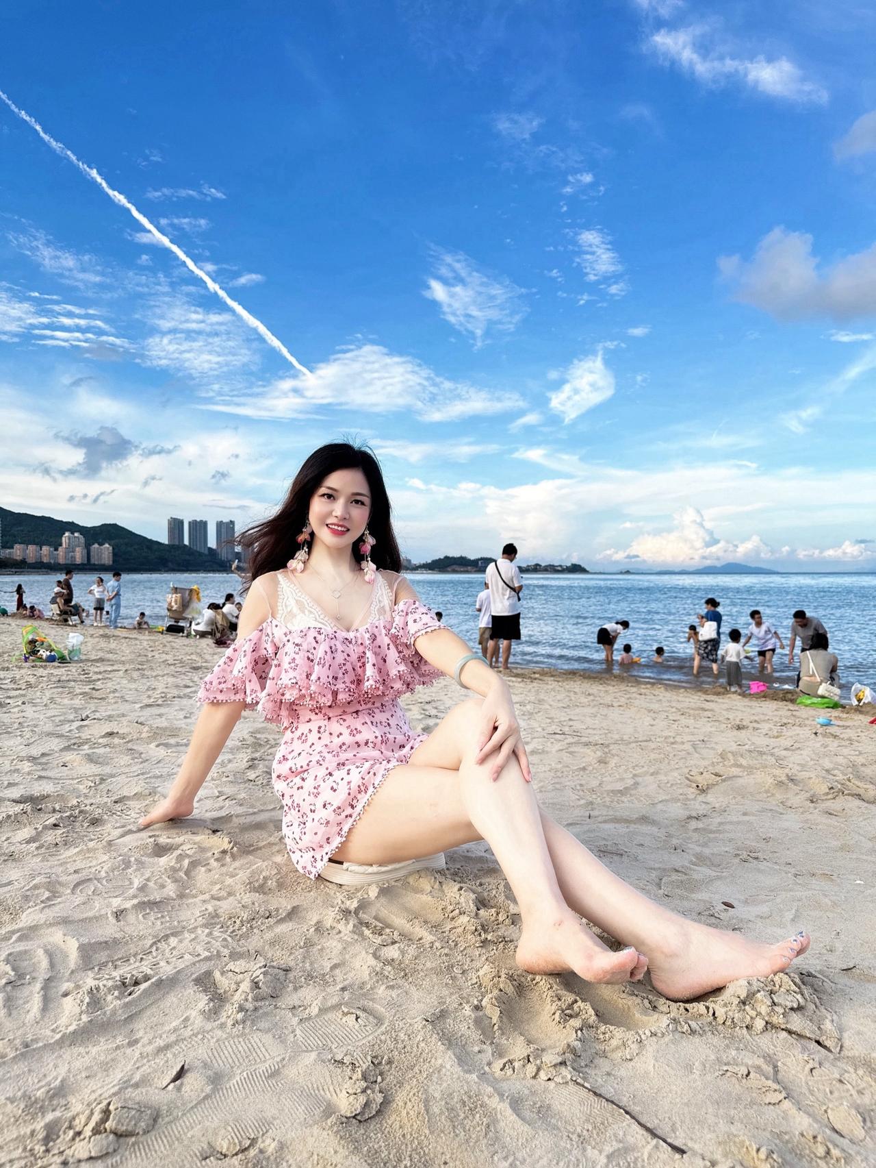 早安！愿你在晨光中卸下重担，不再与生活拧着劲，以一种柔软的姿态，顺势流淌，抵达远