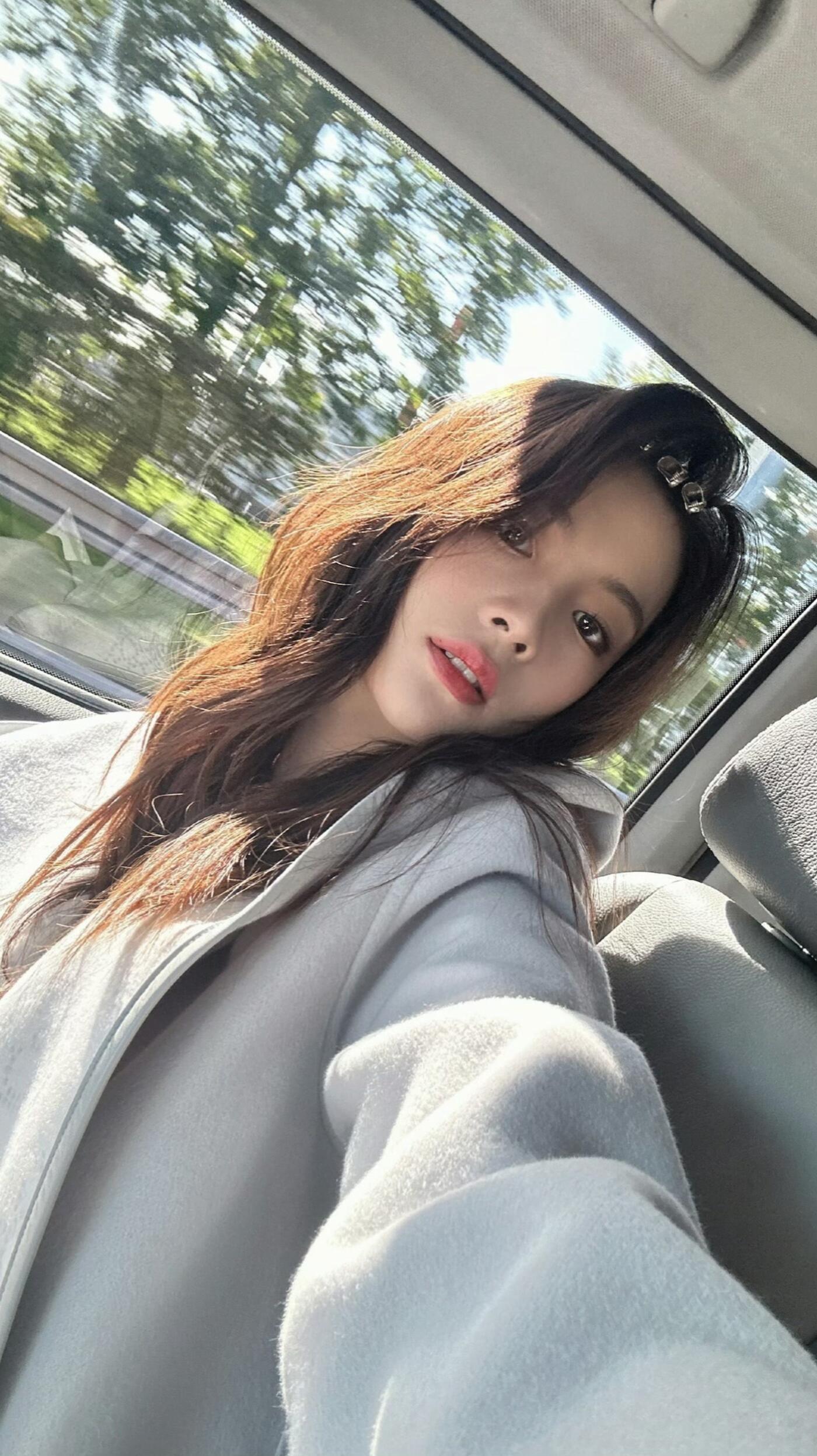 陈丽君的爱情观记者：那你向往什么样的爱情?陈丽君：我其实不太知道。前提是欣赏吧，