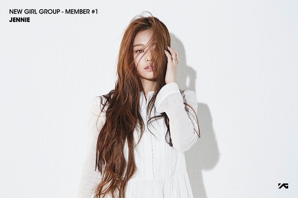 10年前的今天，YG宣布了新女团的第一位成员 - Jennie 从此，Jenni