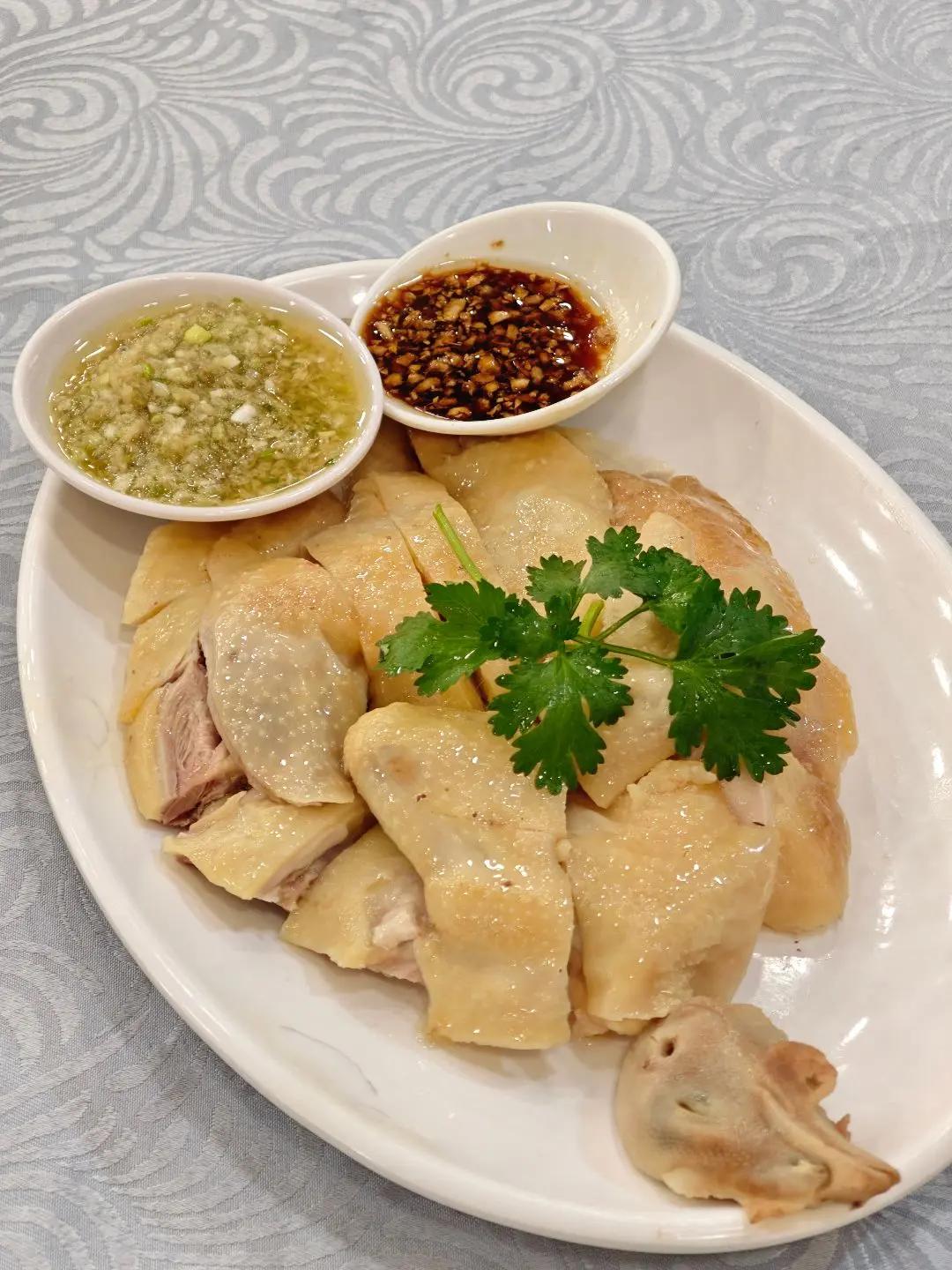 沙湾这家湛江鸡🐔被湛江人追着吃了十几年 番禺沙湾藏了家开了十几年的湛江鸡老字号