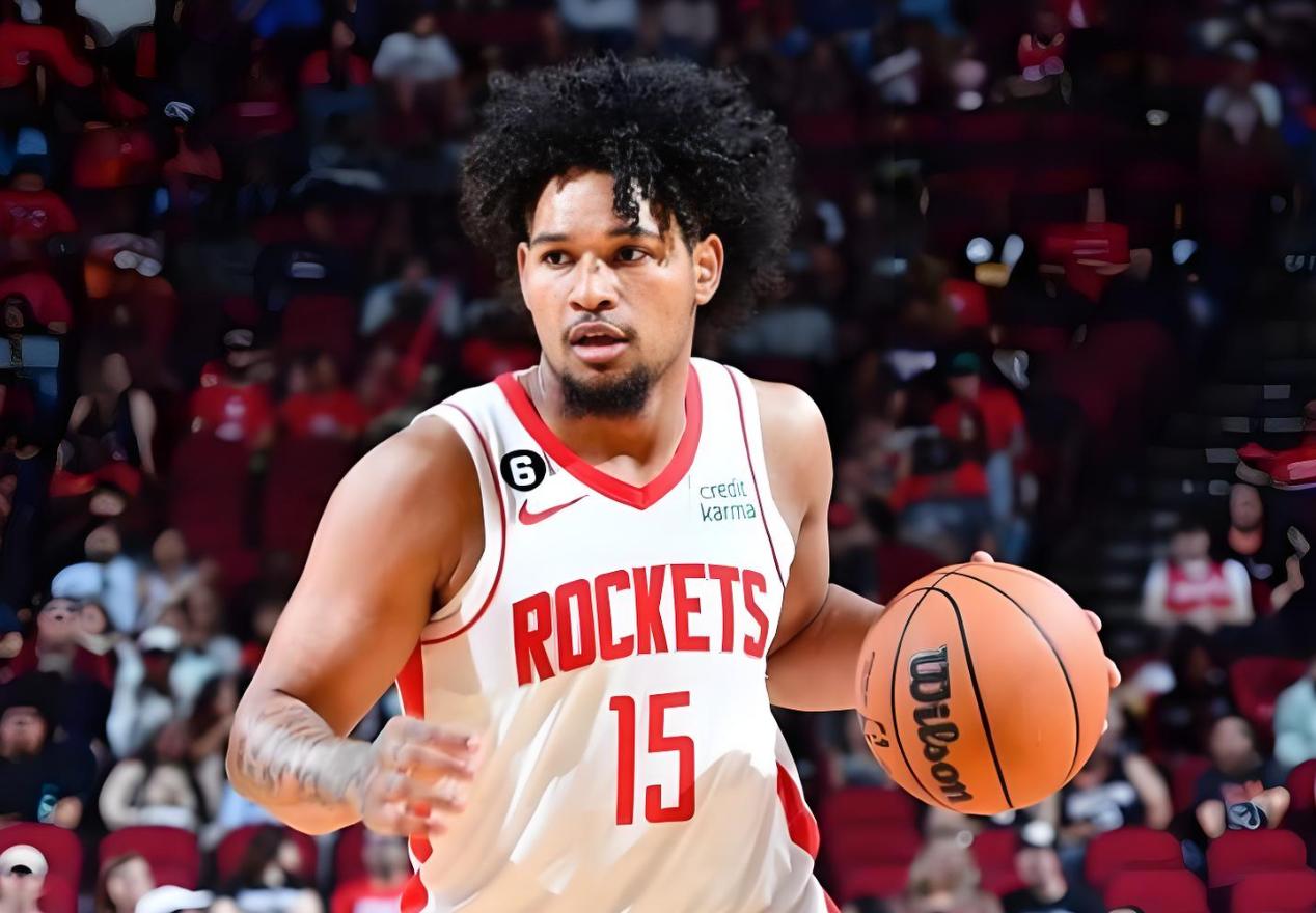 深圳队做出1个重要决定，目标CBA总冠军！
昨晚，深圳队面对四川队，双方经过四节