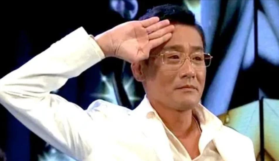 语出惊人！影帝梁家辉曾在节目上直言：我觉得香港人其实挺可悲的，被英国人统治了一百