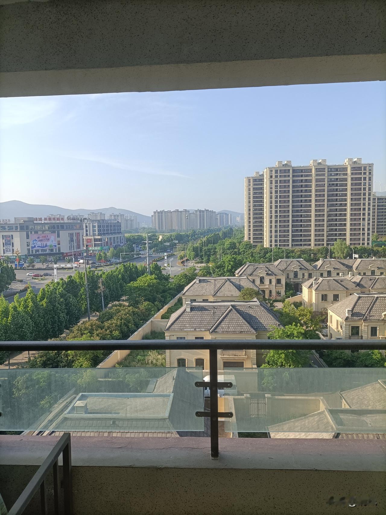 突然彩票中奖五千万你会立刻做什么如果突然彩票中奖五千万我会立刻用手掐掐大腿看看是