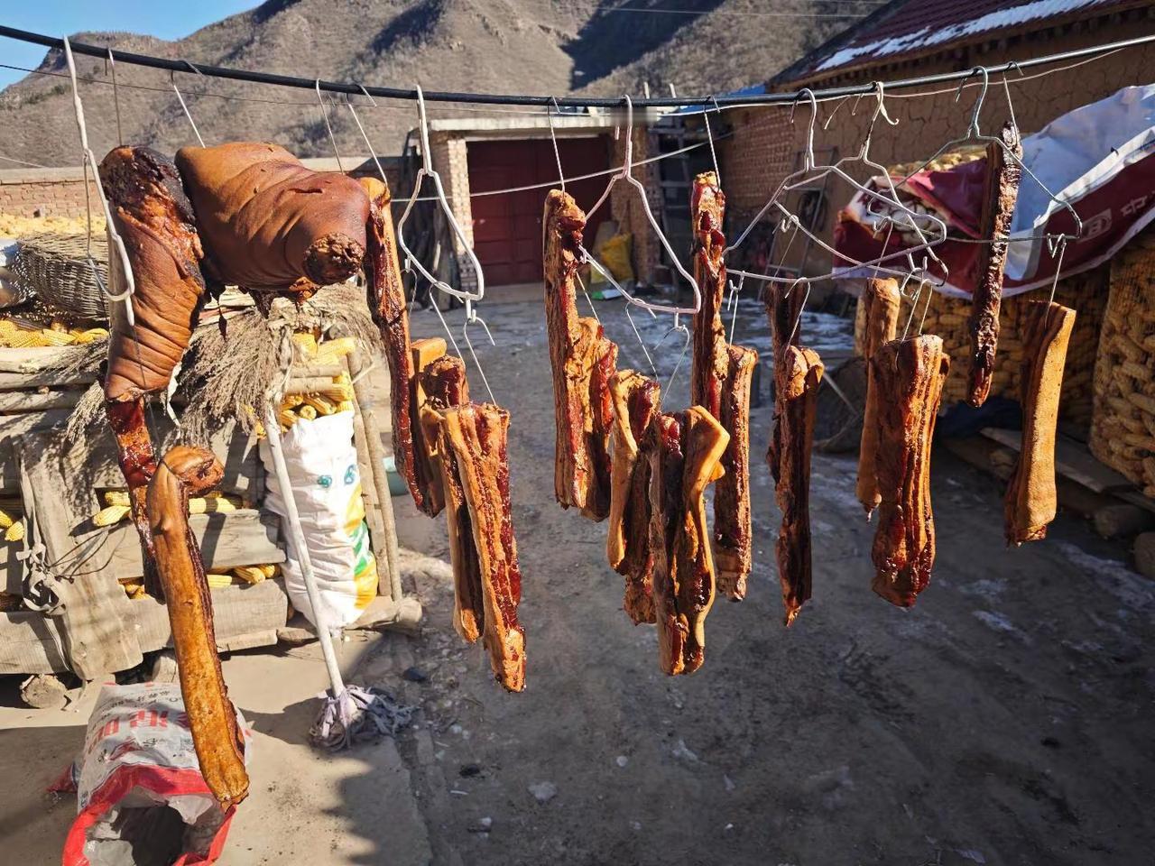分享家乡美食 农家烟熏腊肉 自制香肠
