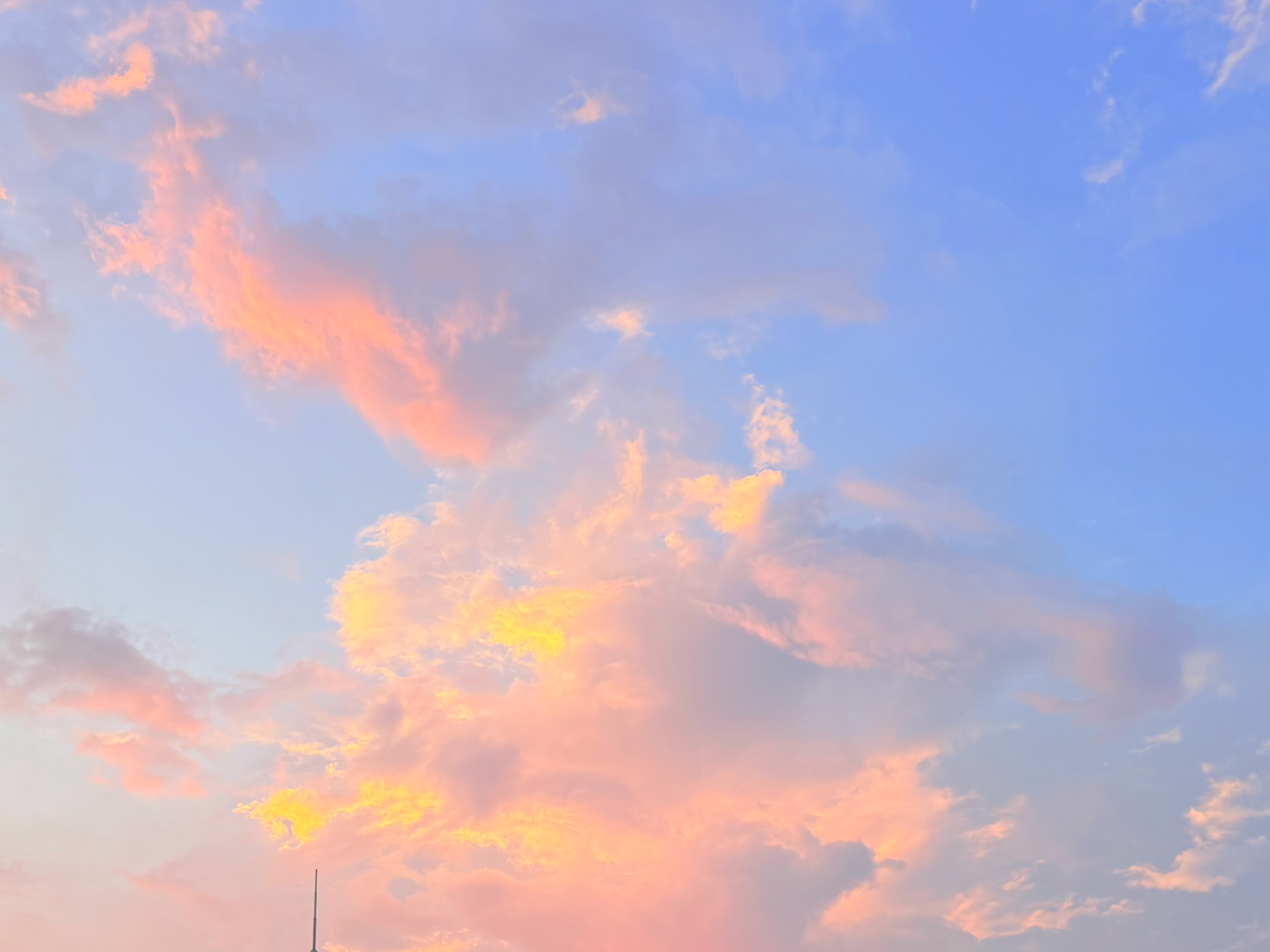 我对冥夜战神一见钟情那一秒的天色就是这样的🥺 