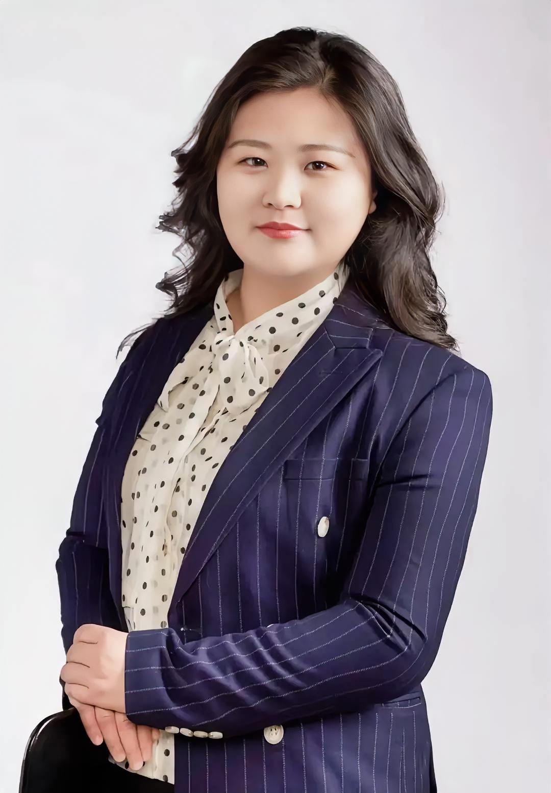 你以为3个亿是一个人能骗走的？别天真了。

任晓敏被抓后，泰康拼命往“个人行为”