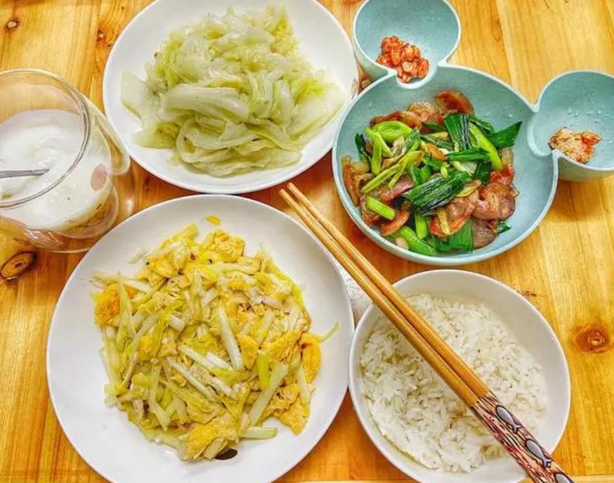 天天吃自己做的晚餐，女儿查出胃癌？母亲泣不成声：根本拦不住她

“我只是想让她吃