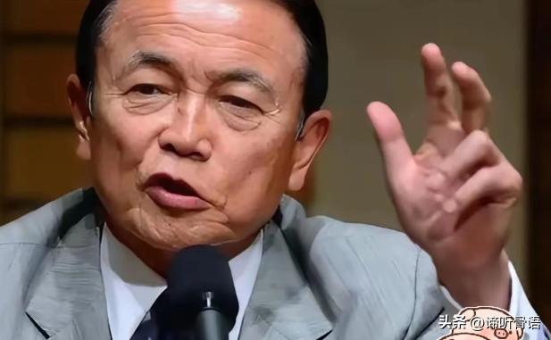 最大的台独分子，再也藏不住尾巴，终于露出来了肮脏的脑袋！原来，最大的台独分子不都