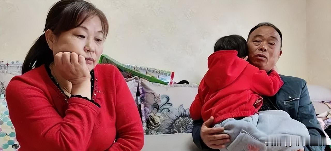 2021年，一女子在武汉当月嫂，独自照顾一岁女婴，然而2个月过后，男雇主突然失联