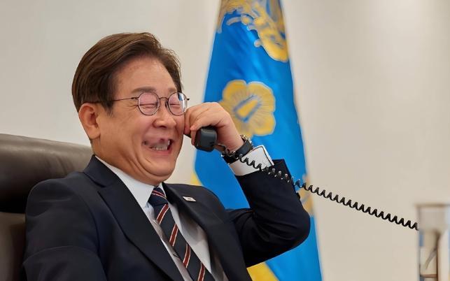 韩国总统李在明怒怼以色列，转发残害巴勒斯坦儿童视频，令人佩服！李在明转发了X平台