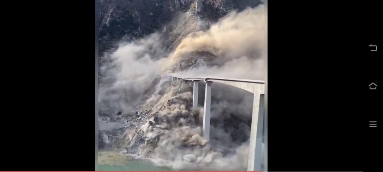 基建大国基建强国的标准不仅仅只有速度，还包括质量。别什么都按家门口的马路标准建，