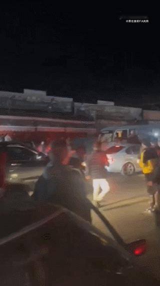 日前黎巴嫩贝卡谷地Majdal Anjar村也开始了躁动，这个逊尼派主导的村落里
