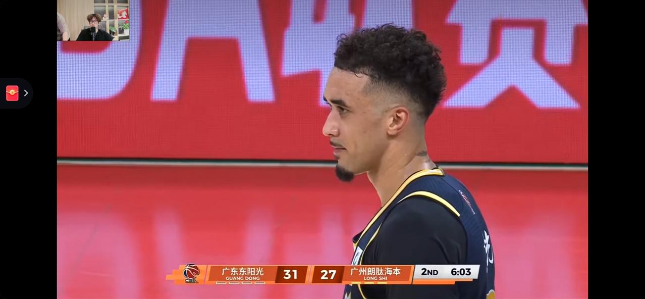 今天晚上的CBA比赛我选错了。以为山东和辽宁是激烈的比赛。没想到山东不行啊。反倒