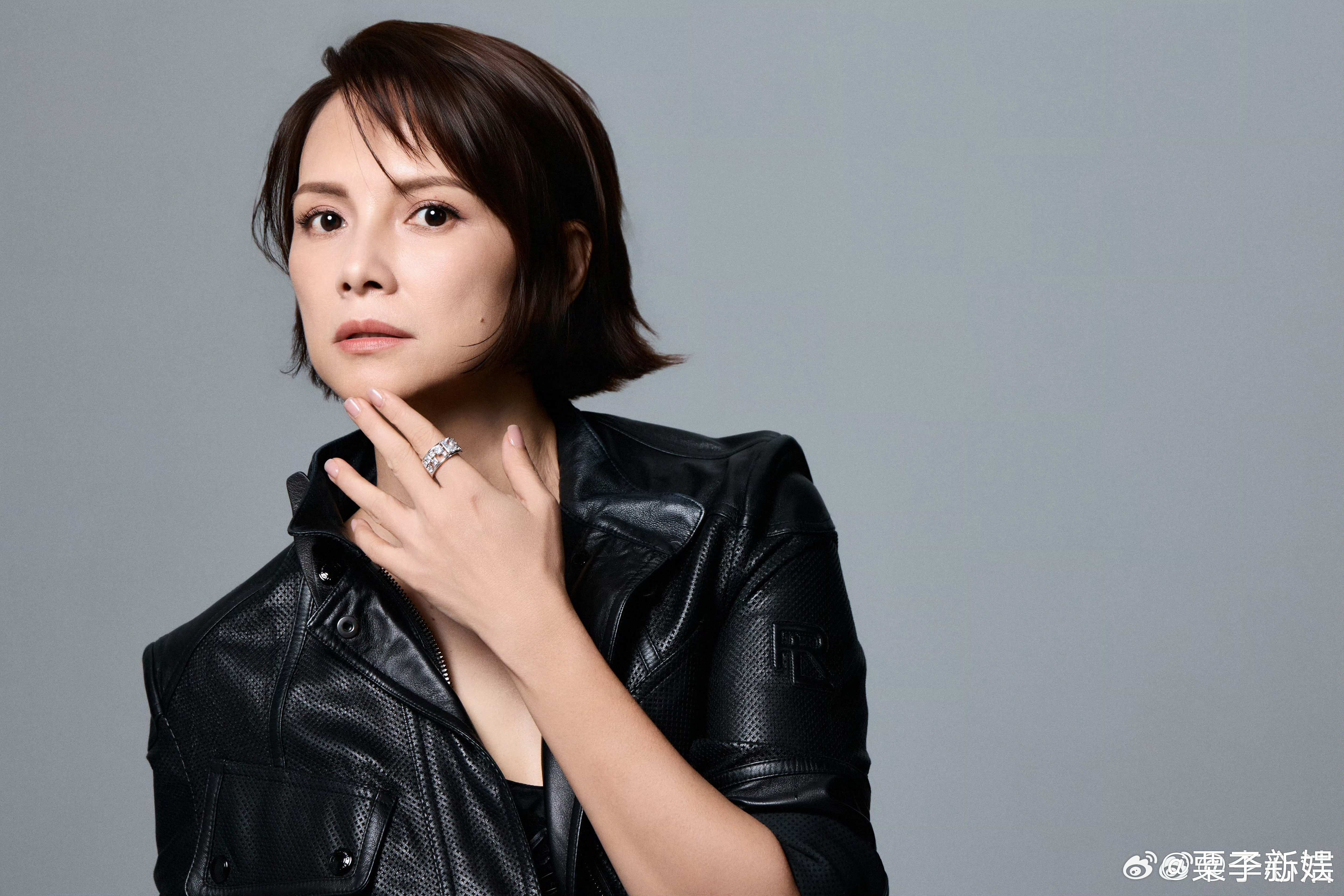 李心洁allblack造型轻松乘风李心洁好优越的骨相姐姐气质好好啊 