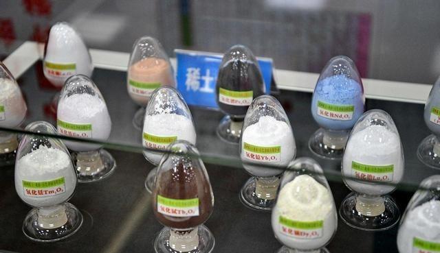 谁能想到，咱们引以为傲、能在全球横着走的“国之重器”，竟然被自己人给卖了？

2
