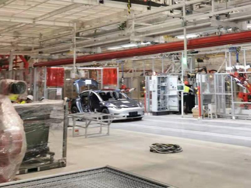 特斯拉：第三代特斯拉人形机器人即将亮相 预计年产百万台据可靠消息称，第三代特斯拉