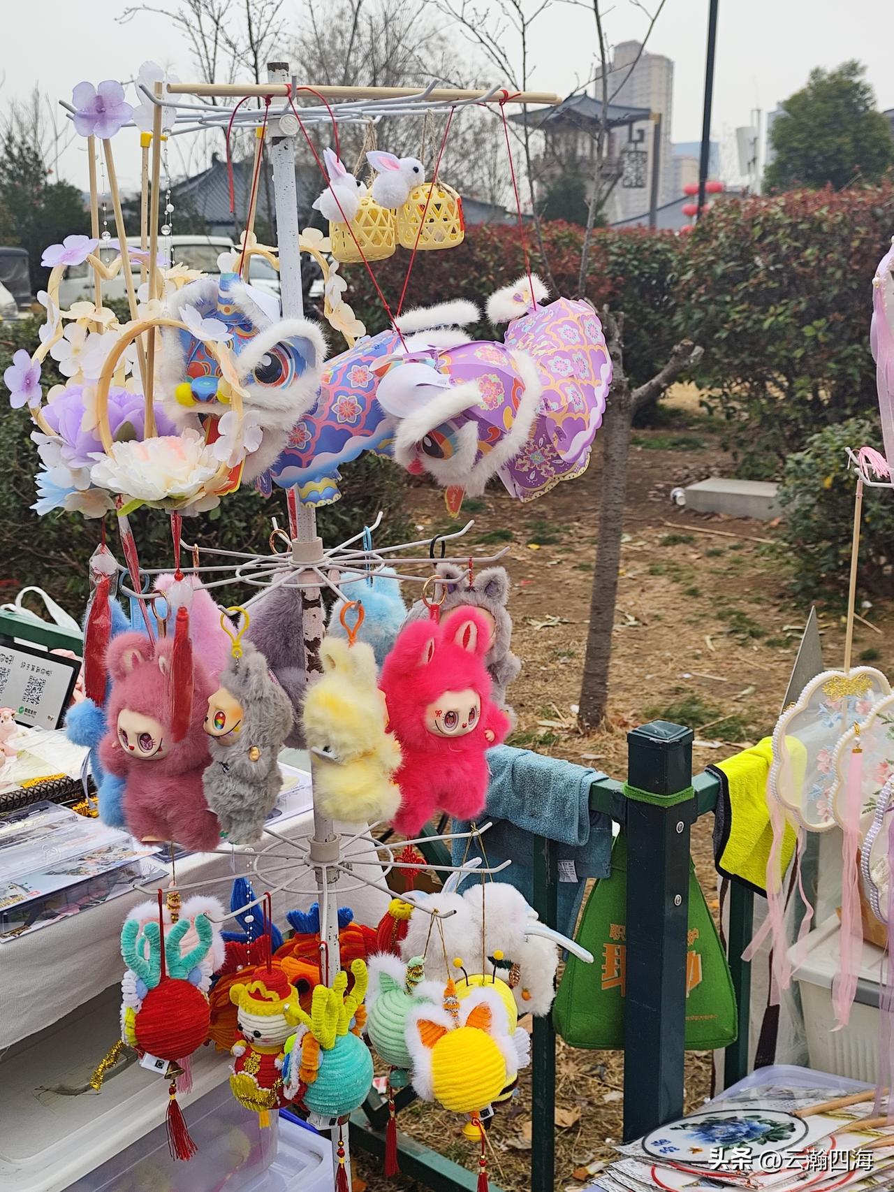 集卡点灯领现金我正在参加集卡点灯分20万春节活动。集卡点亮灯笼，可获得现金奖励，