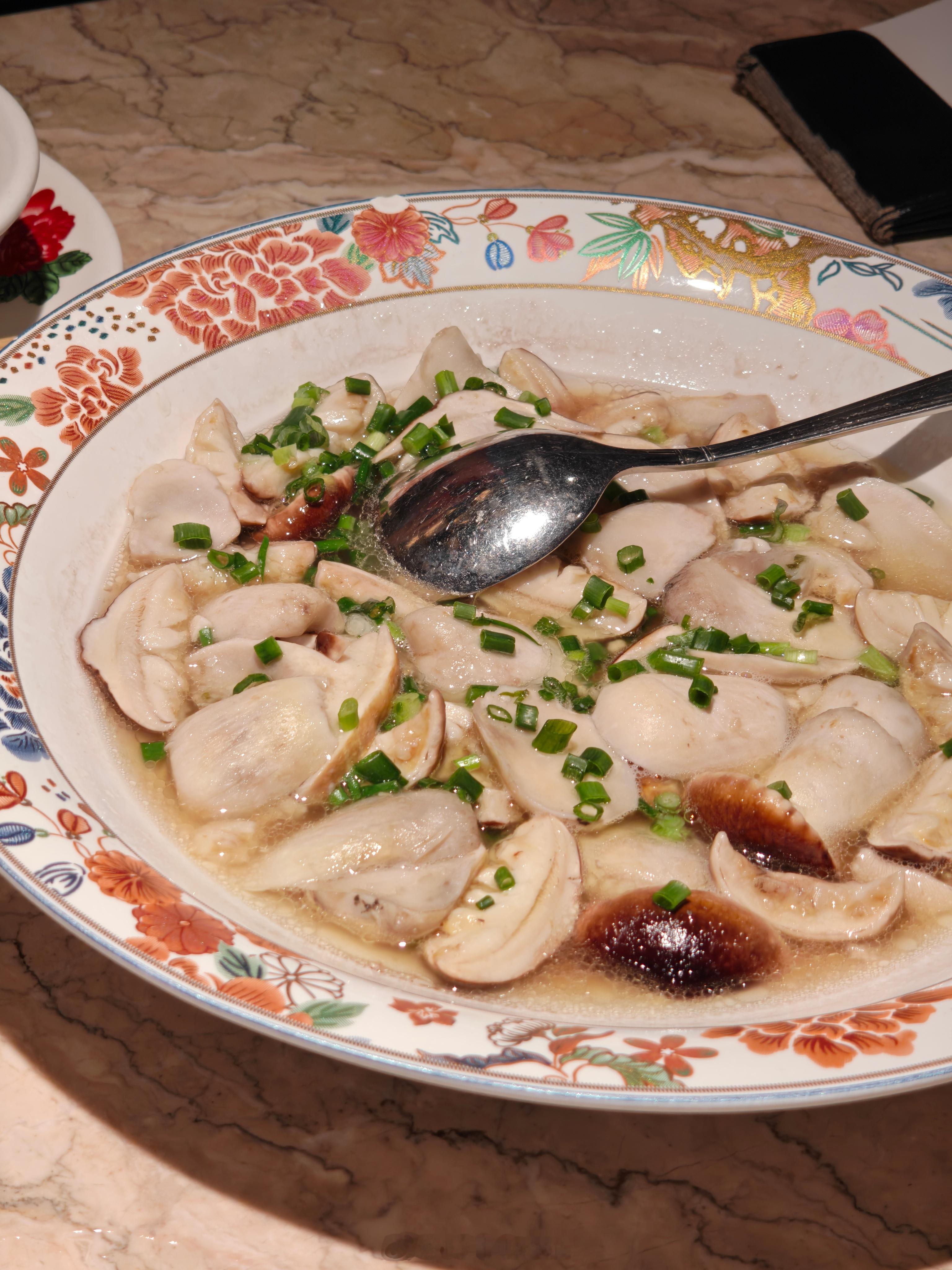 感觉好久没吃好吃的中餐了！还得是开在乡下的乡下饭庄！ ​​​