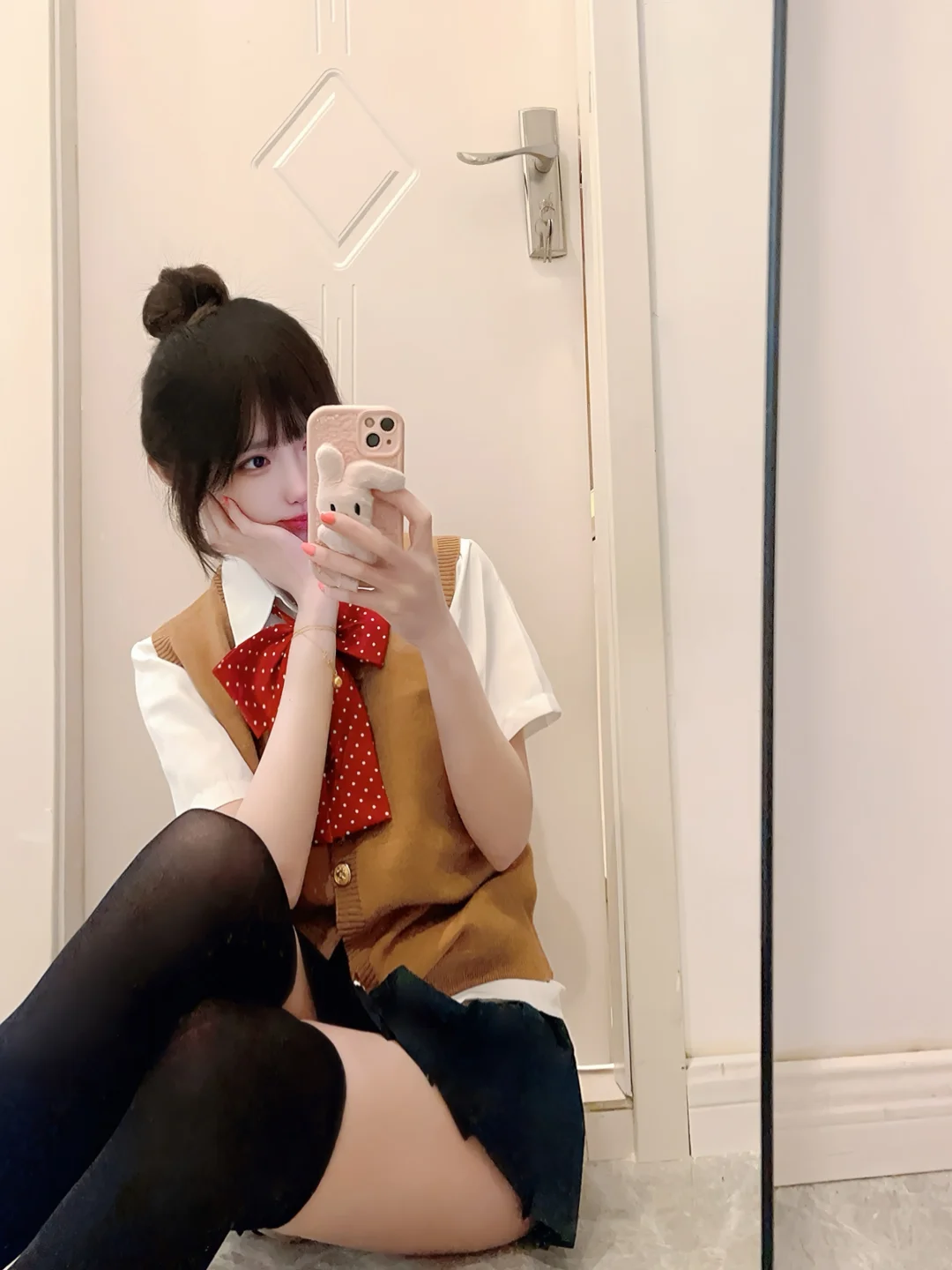 卖掉陪我拍穿搭的小轿车啦～