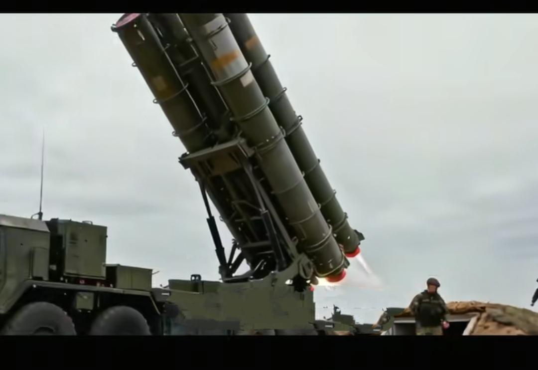 中国的及时反制令美国大为光火！
当111亿美元的对台军售清单曝光后，外界都把关注