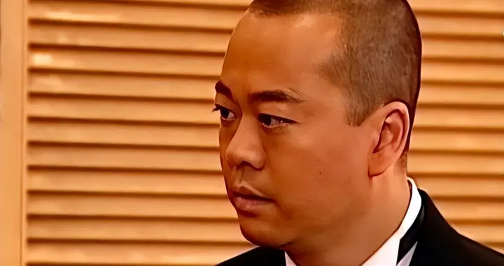 TVB知名演员欧阳震华自曝：差点失明！