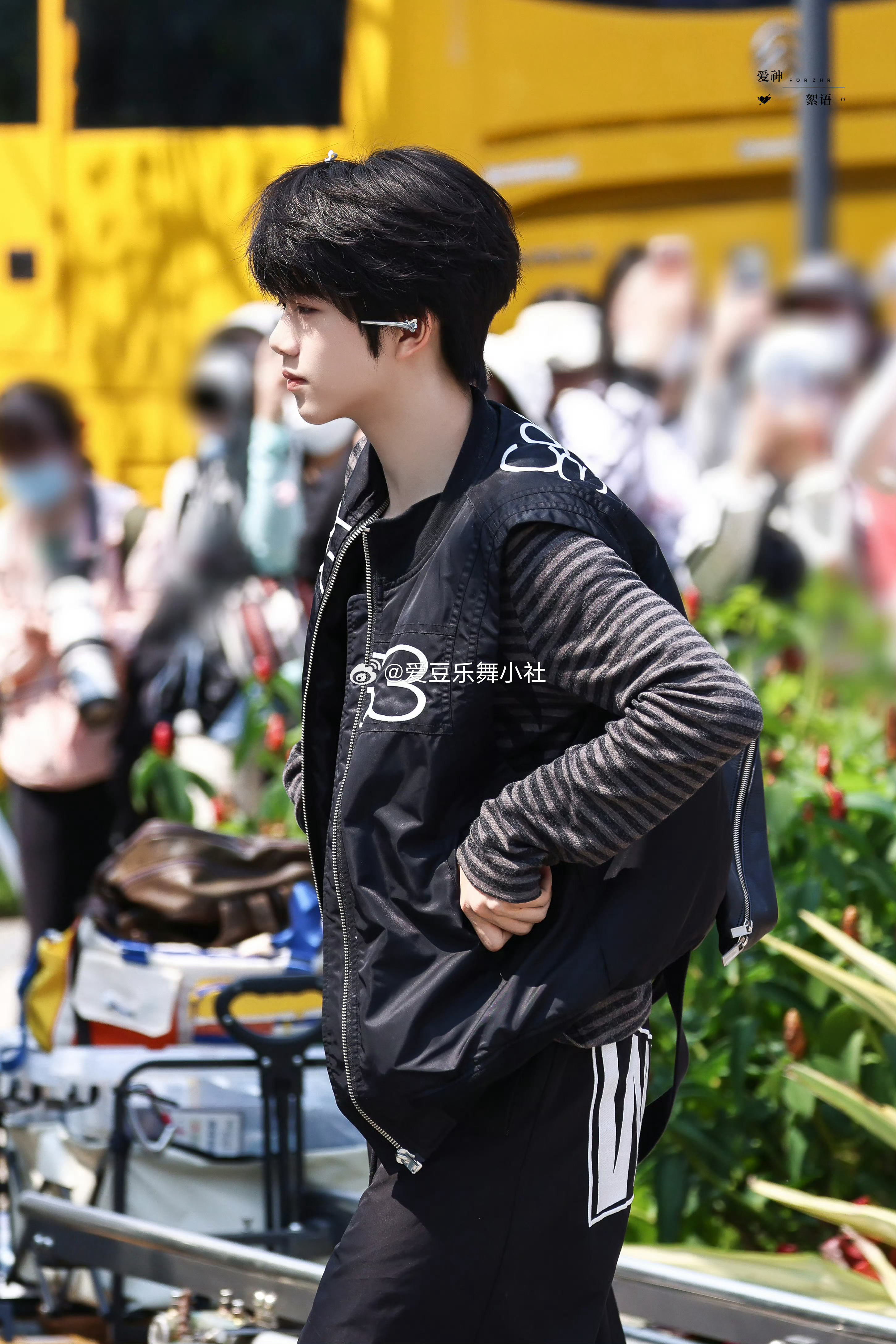 张函瑞带妆上班了～ 