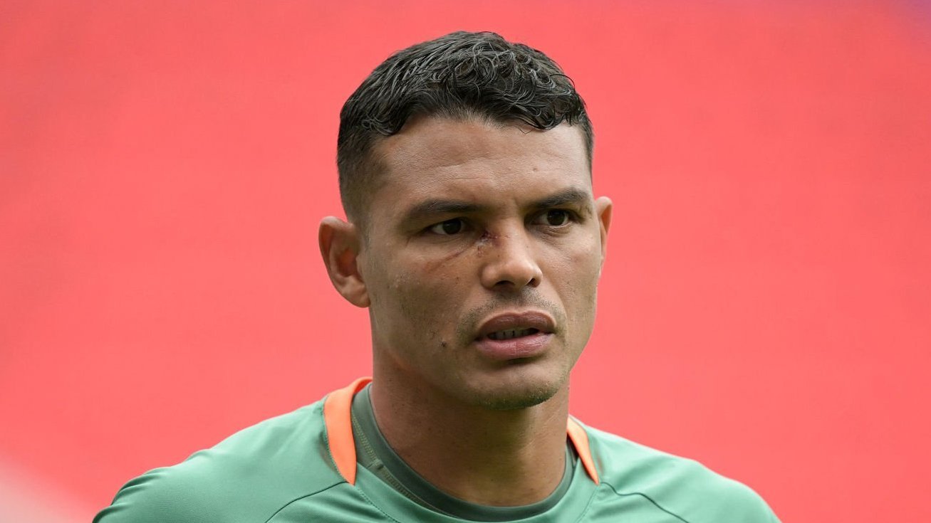 【晚邮报】 蒂亚戈·席尔瓦🇧🇷的愿望是再次穿上米兰的球衣：他已经米叩响了米兰