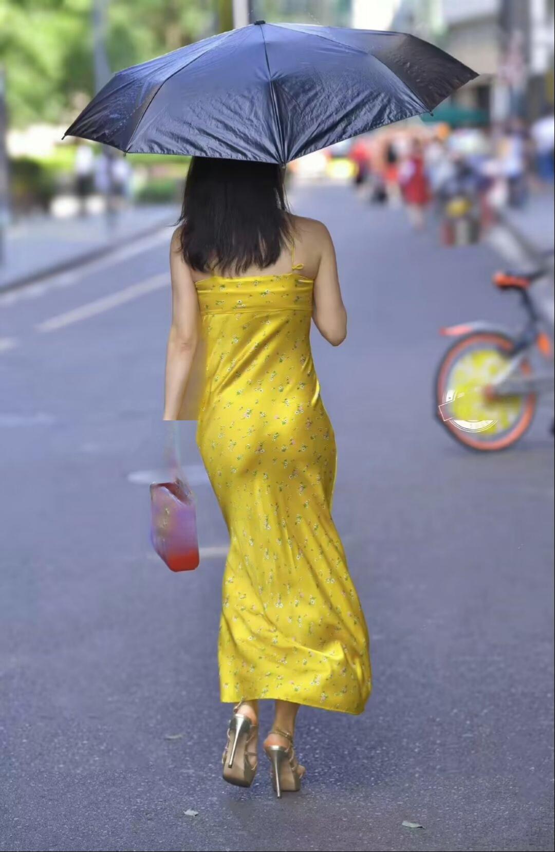 兄弟合力山成玉,父子同心土变金。