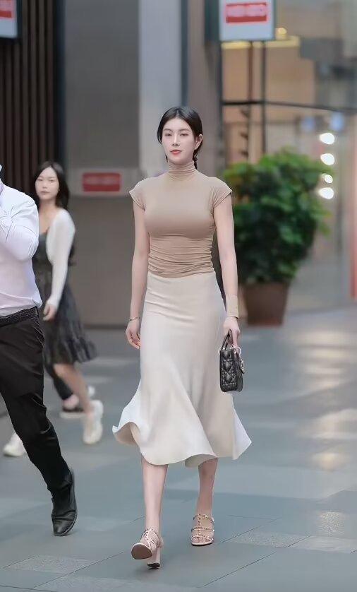 愿每个平凡的你我，都能做自己喜欢的事情， 以自己喜欢的方式去生活，活成自己……