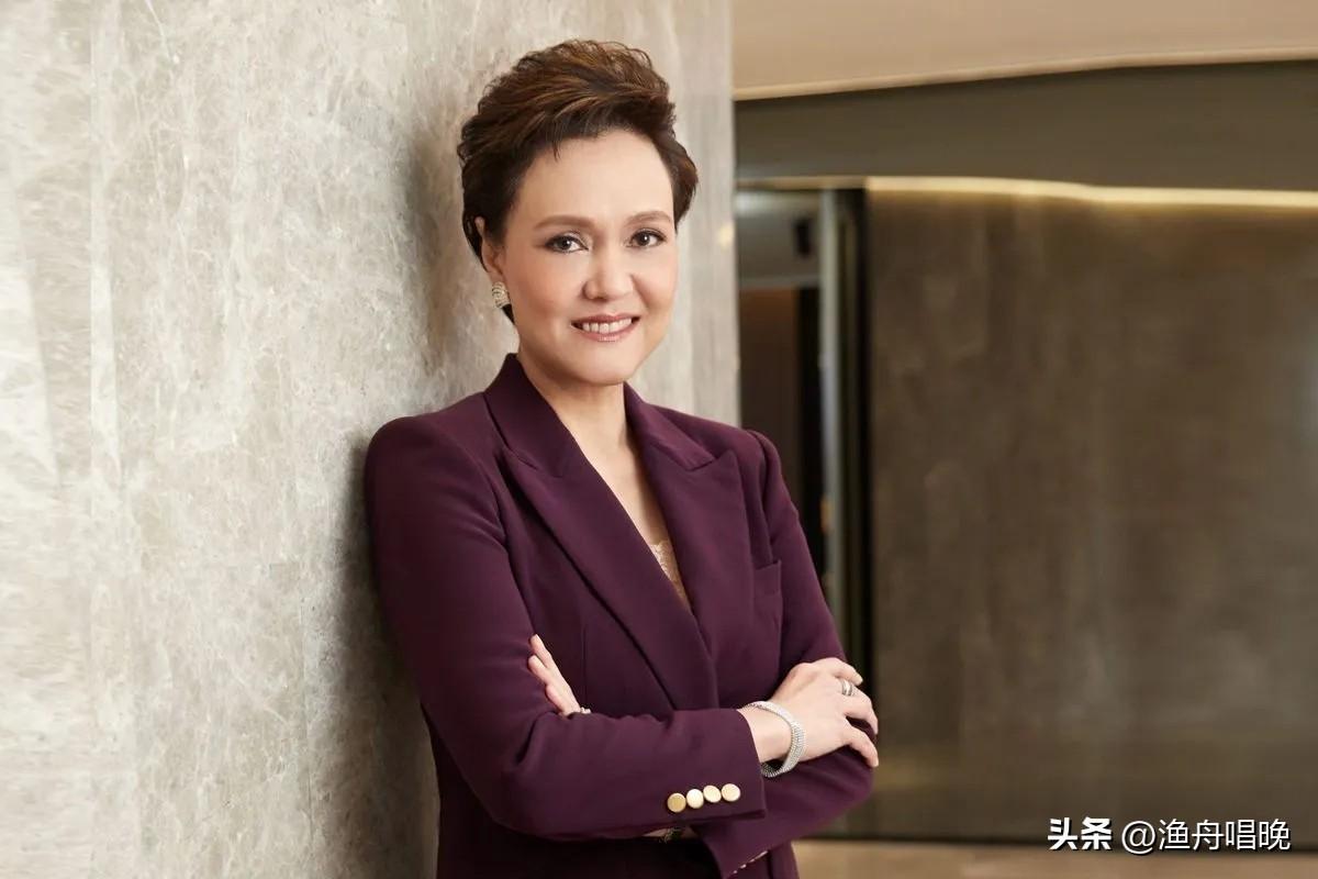 61岁的泰国商务部长素帕集，作为阿努廷领导下的“自豪党”中的一员女干将，被推举为