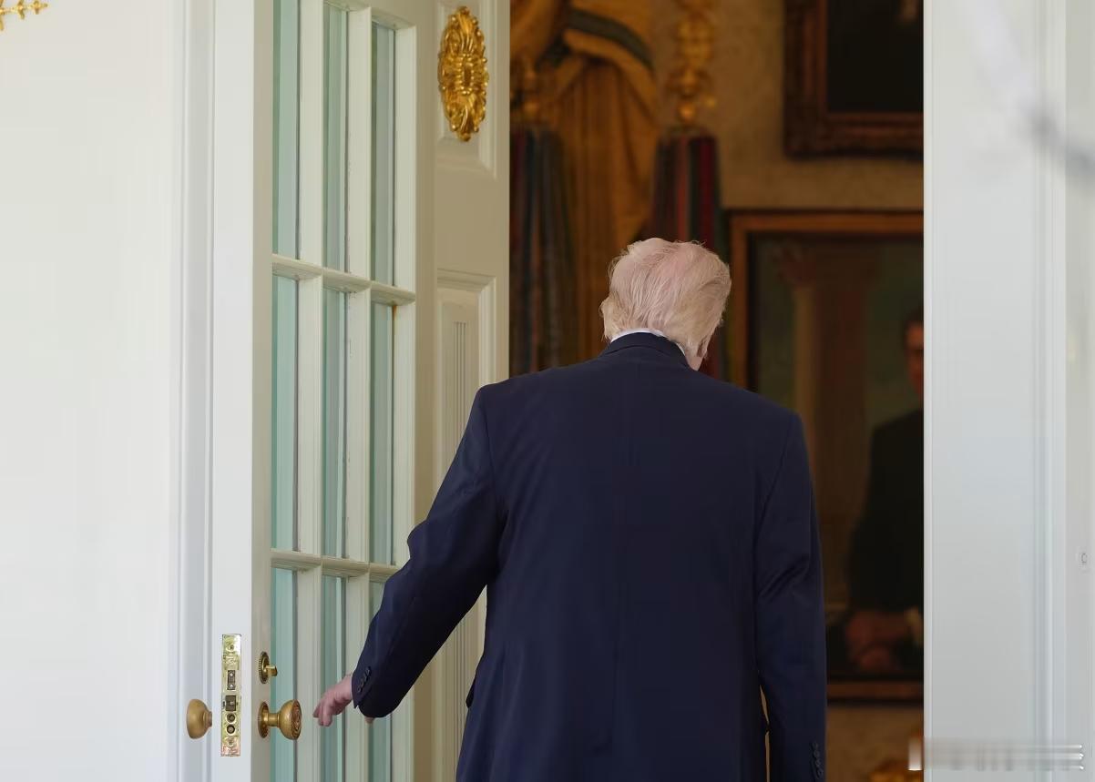 【严峻的新经济数据凸显了特朗普在对伊朗的筹码正在减少】[省流：新经济数据显示，特