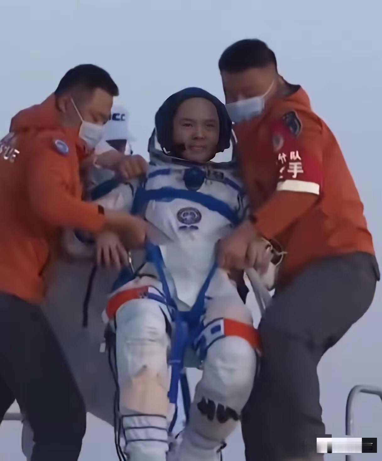 是不是太过了？神舟飞船落地，地面上居然有专门的开舱手岗位
5月29号，神舟22号
