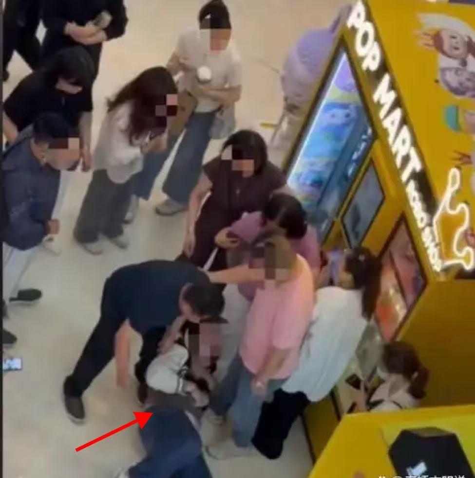 “这是我挣得钱，我为什么不能买！”河南，男孩打暑假工赚了15000块钱想用来买苹